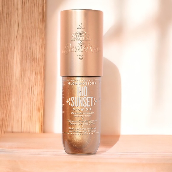 BNIB Sol de Janeiro
Glowmotions Glow Body Oil 75ml - Picture 5 of 6